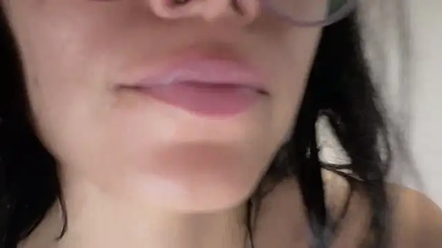 Qadeshoficial online show from February 3, 2026, 2:53 am