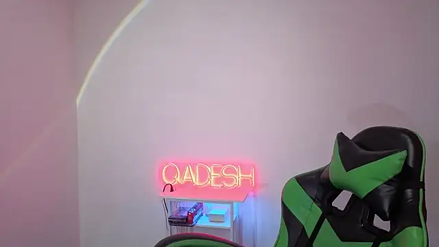 Snapshot of Qadeshoficial chatting on April 6, 2026, 7:48 pm Qadeshoficial online show from April 6, 2026, 7:48 pm