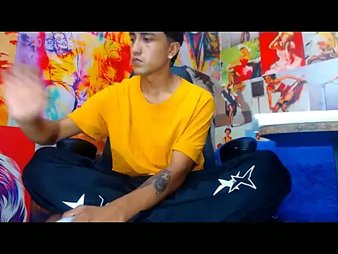 Snapshot of dazo_vnzl12 chatting on February 14, 2026, 7:32 pm dazo vnzl12 online show from February 14, 2026, 7:32 pm