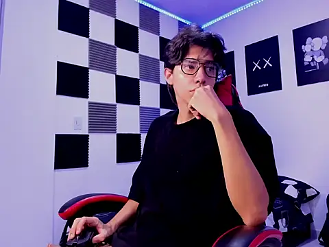 Snapshot of jeycobb chatting on October 19, 2025, 12:06 pm jeycobb online show from October 19, 2025, 12:06 pm