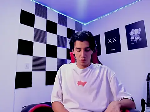 Snapshot of jeycobb chatting on January 8, 2026, 11:23 am jeycobb online show from January 8, 2026, 11:23 am