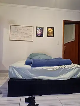 SweetGoodBoy22 online show from October 10, 2025, 7:35 pm