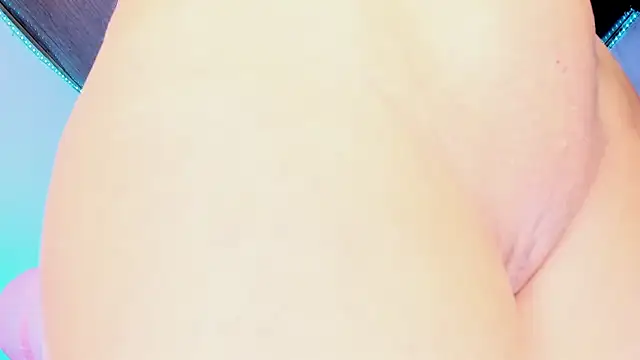 Snapshot of shannon_kinne_ chatting on May 10, 2026, 2:22 pm shannon kinne online show from May 10, 2026, 2:22 pm
