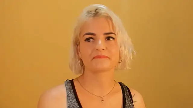 lili latina47 online show from March 4, 2026, 11:11 pm