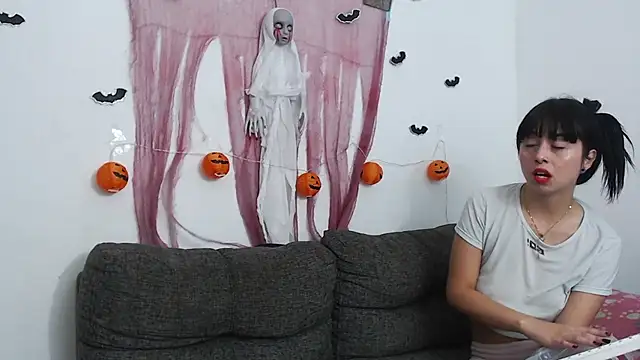 sombralovers online show from October 27, 2025, 2:54 pm