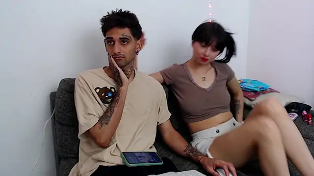 sombralovers online show from November 11, 2025, 1:44 pm