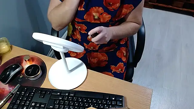 Snapshot of Ledi_Catherin chatting on November 3, 2025, 10:53 pm Ledi Catherin online show from November 3, 2025, 10:53 pm