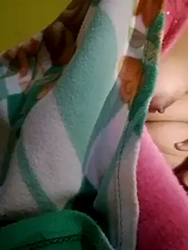 CUT MOM online show from December 14, 2025, 6:23 pm