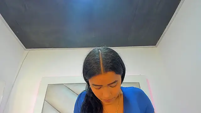 Madeline jade online show from October 24, 2025, 3:47 am