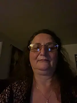 Snapshot of HurtfulExplorer67 chatting on May 16, 2026, 3:36 am HurtfulExplorer67 online show from May 16, 2026, 3:36 am