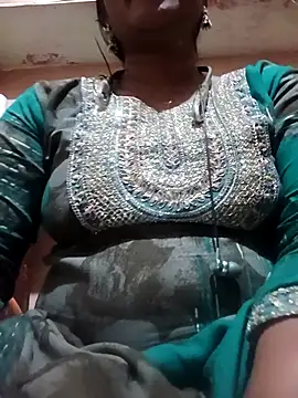 Snapshot of Priyanka_hot54 chatting on October 24, 2025, 6:48 pm Priyanka hot54 online show from October 24, 2025, 6:48 pm