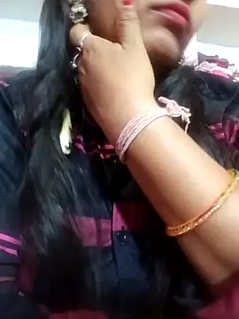 Snapshot of Priyanka_hot54 chatting on October 27, 2025, 7:40 pm Priyanka hot54 online show from October 27, 2025, 7:40 pm