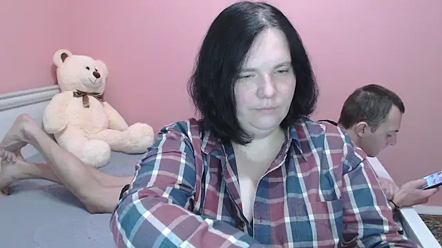  alexandra ray  online show from October 25, 2025, 1:40 pm