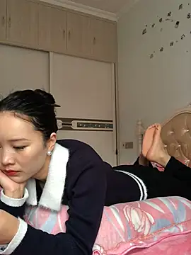 Snapshot of Mile-m chatting on February 7, 2026, 4:16 am Mile-m online show from February 7, 2026, 4:16 am