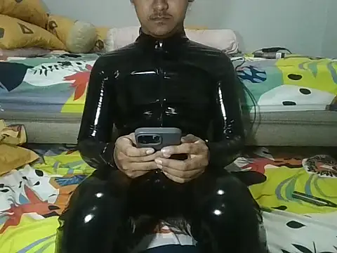 Snapshot of latexidn chatting on October 4, 2025, 2:59 pm latexidn online show from October 4, 2025, 2:59 pm