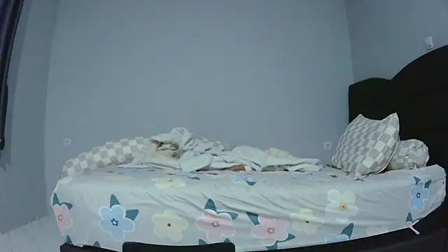 Snapshot of latexidn chatting on October 25, 2025, 3:29 pm latexidn online show from October 25, 2025, 3:29 pm