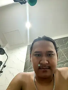 Snapshot of latexidn chatting on November 1, 2025, 3:36 pm latexidn online show from November 1, 2025, 3:36 pm