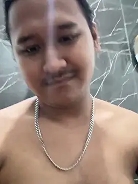 Snapshot of latexidn chatting on November 4, 2025, 2:38 pm latexidn online show from November 4, 2025, 2:38 pm