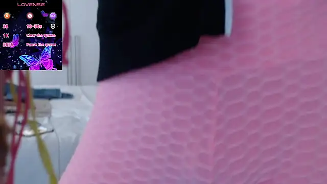 Snapshot of Spicypamy chatting on October 24, 2025, 1:18 pm Spicypamy online show from October 24, 2025, 1:18 pm