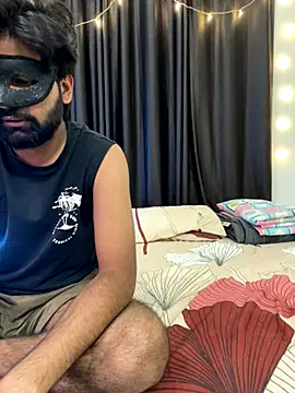 Snapshot of vickyandtania chatting on November 22, 2025, 3:33 pm vickyandtania online show from November 22, 2025, 3:33 pm