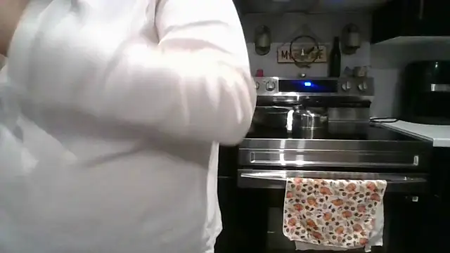 october1992xx online show from November 8, 2025, 9:24 pm