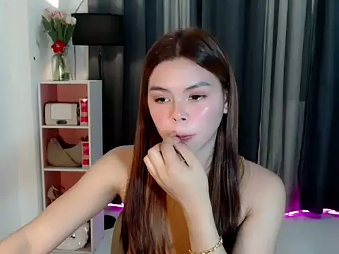 Snapshot of buttycamillex chatting on July 3, 2026, 4:35 pm buttycamillex online show from July 3, 2026, 4:35 pm