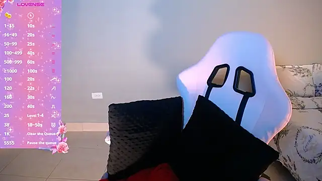 diabliita  online show from October 22, 2025, 11:15 pm