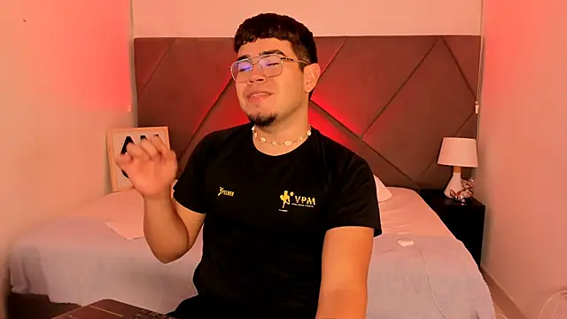 Snapshot of thiago_occonor chatting on October 14, 2025, 1:06 am thiago occonor online show from October 14, 2025, 1:06 am