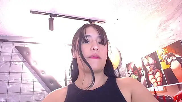 Lily Walker online show from October 19, 2025, 11:55 am