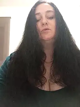 Snapshot of Bella_862 chatting on November 12, 2025, 1:33 pm Bella 862 online show from November 12, 2025, 1:33 pm