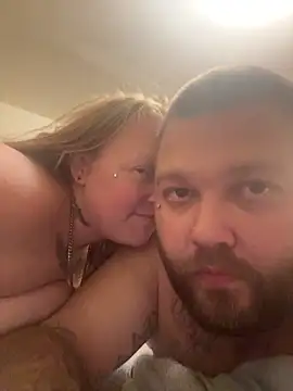 Snapshot of sunshinemielos chatting on October 5, 2025, 10:40 pm sunshinemielos online show from October 5, 2025, 10:40 pm