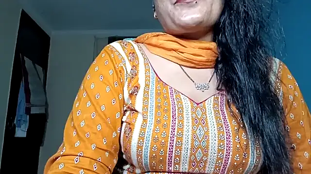Snapshot of horny_milf_couple chatting on April 20, 2026, 5:26 pm horny milf couple online show from April 20, 2026, 5:26 pm
