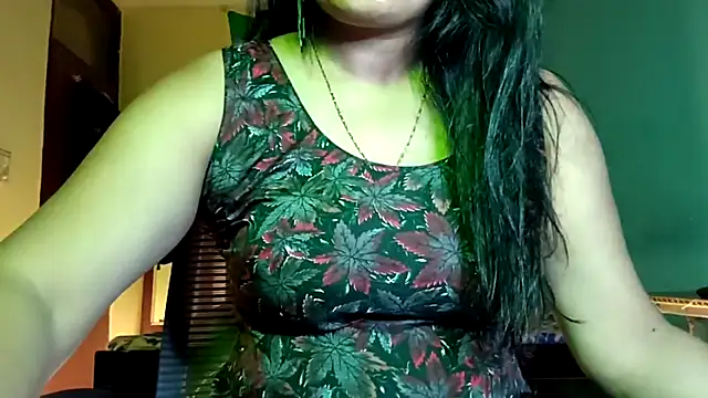 Snapshot of horny_milf_couple chatting on May 24, 2026, 6:35 pm horny milf couple online show from May 24, 2026, 6:35 pm