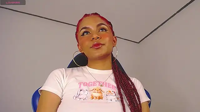 AAfrodithaa online show from October 26, 2025, 5:57 am