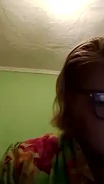 LusiyaGold5 online show from December 14, 2025, 9:19 pm