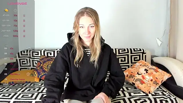 Snapshot of Amalia_Mio chatting on November 11, 2025, 7:41 am Amalia Mio online show from November 11, 2025, 7:41 am