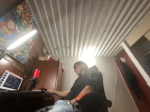 kaspar 6 online show from April 19, 2026, 11:29 pm