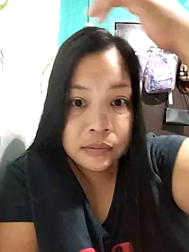 shyhotpinay 32 online show from October 24, 2025, 2:02 pm