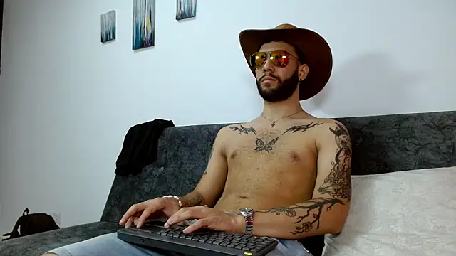 angel kyrozz online show from October 29, 2025, 7:26 pm