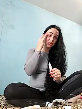 Stefaniyaxq online show from November 24, 2025, 10:15 am