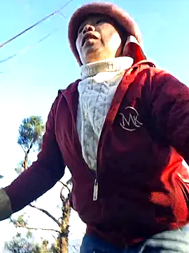 miomio-12 online show from November 26, 2025, 12:44 am