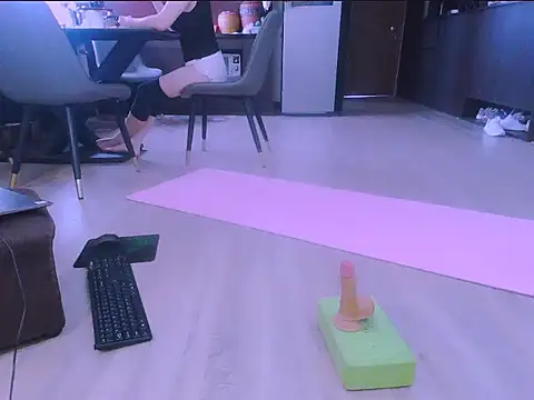 Snapshot of ravy_kim chatting on October 30, 2025, 4:47 am ravy kim online show from October 30, 2025, 4:47 am