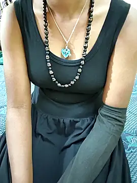 Chennai-couples online show from November 4, 2025, 5:23 pm