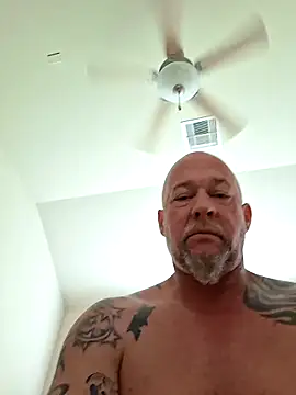 Snapshot of moonbeam37 chatting on April 29, 2026, 3:27 pm moonbeam37 online show from April 29, 2026, 3:27 pm