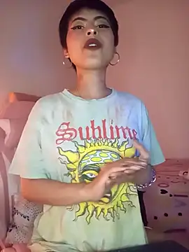 Snapshot of Eva_Feller69 chatting on November 9, 2025, 3:38 am Eva Feller69 online show from November 9, 2025, 3:38 am