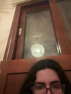 Snapshot of luciamaria01 chatting on May 17, 2026, 9:55 pm luciamaria01 online show from May 17, 2026, 9:55 pm