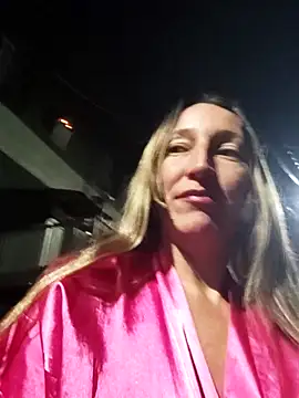 Snapshot of Keila10 chatting on November 15, 2025, 4:21 am Keila10 online show from November 15, 2025, 4:21 am