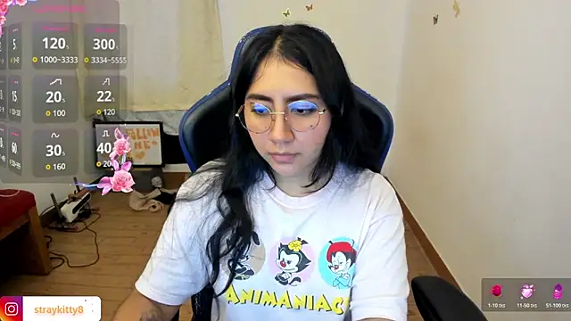 Snapshot of LoveLyy- chatting on February 6, 2026, 4:32 pm LoveLyy- online show from February 6, 2026, 4:32 pm