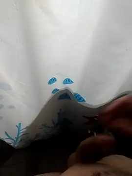 SantiagoB2 online show from October 28, 2025, 2:48 am