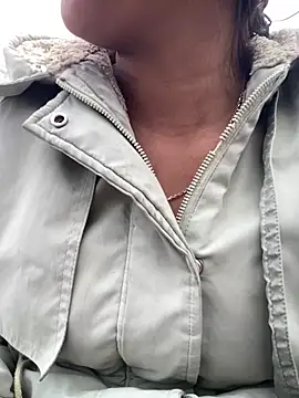 Snapshot of Pii_x chatting on December 16, 2025, 3:00 am Pii x online show from December 16, 2025, 3:00 am